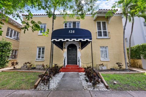 Copropriété à vendre à Coral Gables, Floride: 32.61 m2 № 1968931 - photo 19