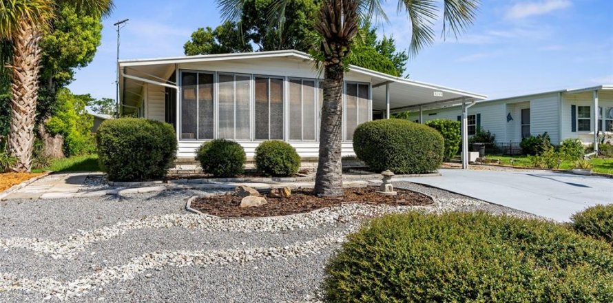House in Brooksville, Florida 2 bedrooms, 109.72 sq.m. № 1883447