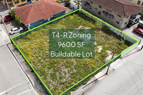 Immobilier commercial à Miami, Floride № 2171266