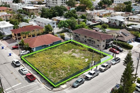 Immobilier commercial à vendre à Miami, Floride № 2171266 - photo 6