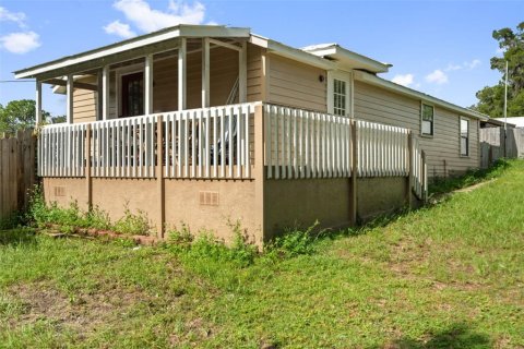 House in Floral City, Florida 2 bedrooms, 83.89 sq.m. № 2359371 - photo 4