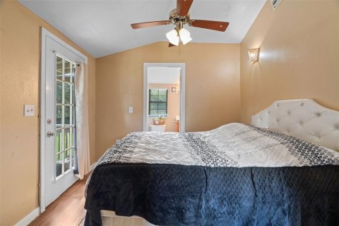 House in Floral City, Florida 2 bedrooms, 83.89 sq.m. № 2359371 - photo 11