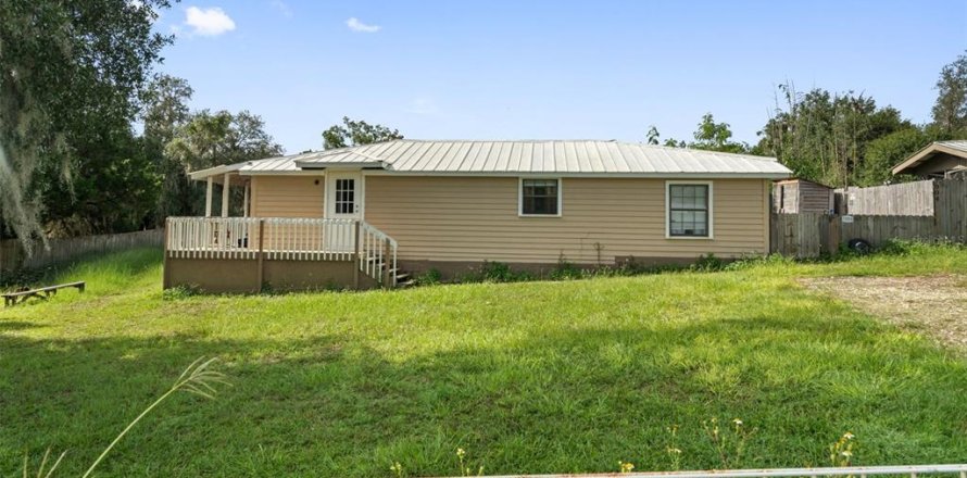 House in Floral City, Florida 2 bedrooms, 83.89 sq.m. № 2359371