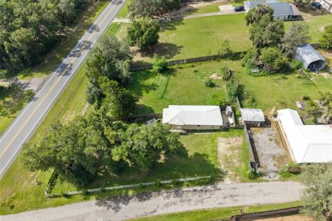 House in Floral City, Florida 2 bedrooms, 83.89 sq.m. № 2359371 - photo 23