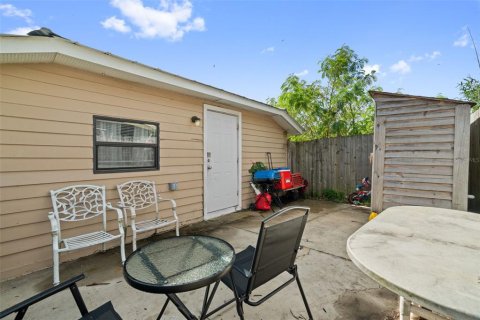 House in Floral City, Florida 2 bedrooms, 83.89 sq.m. № 2359371 - photo 22