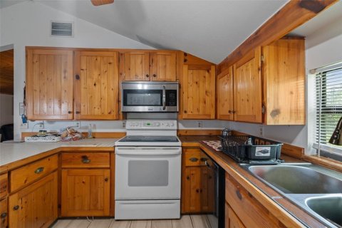 House in Floral City, Florida 2 bedrooms, 83.89 sq.m. № 2359371 - photo 20