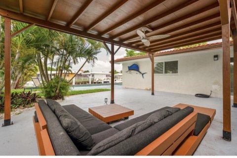 Villa ou maison à louer à Fort Lauderdale, Floride: 3 chambres, 126.72 m2 № 2087983 - photo 6
