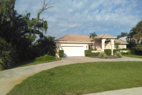 House in Placida, Florida 3 bedrooms, 214.6 sq.m. № 1841626 - photo 2