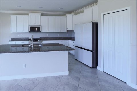 Villa ou maison à louer à Lutz, Floride: 4 chambres, 234.95 m2 № 2344835 - photo 4