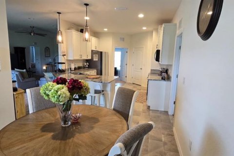 House in Babson Park, Florida 4 bedrooms, 171.78 sq.m. № 1908518 - photo 12