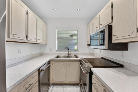Condo in Boca Raton, Florida, 2 bedrooms № 2088366 - photo 15