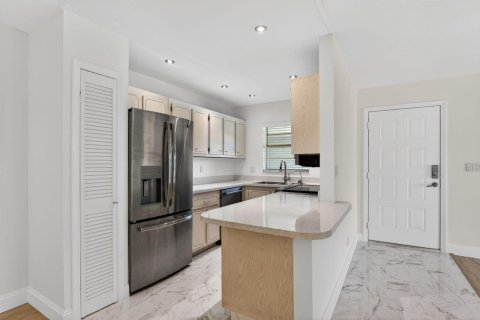 Condo in Boca Raton, Florida, 2 bedrooms № 2088366 - photo 12