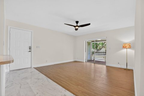 Condo in Boca Raton, Florida, 2 bedrooms № 2088366 - photo 6