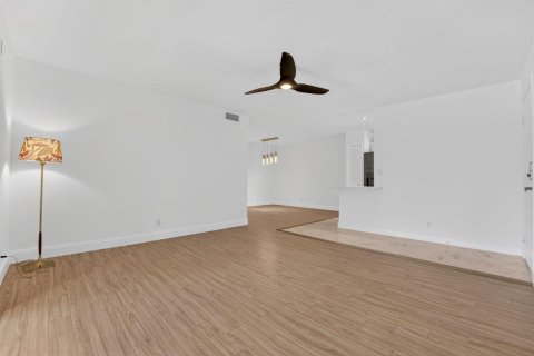 Condo in Boca Raton, Florida, 2 bedrooms № 2088366 - photo 10