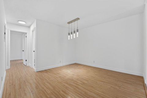 Condo in Boca Raton, Florida, 2 bedrooms № 2088366 - photo 18