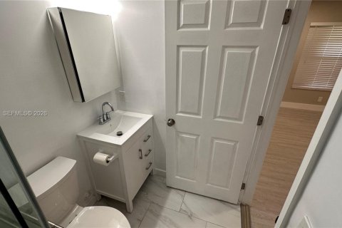 Immobilier commercial à vendre à Pompano Beach, Floride: 264.49 m2 № 2079793 - photo 27
