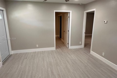 Immobilier commercial à vendre à Pompano Beach, Floride: 264.49 m2 № 2079793 - photo 19