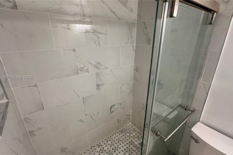 Immobilier commercial à vendre à Pompano Beach, Floride: 264.49 m2 № 2079793 - photo 26