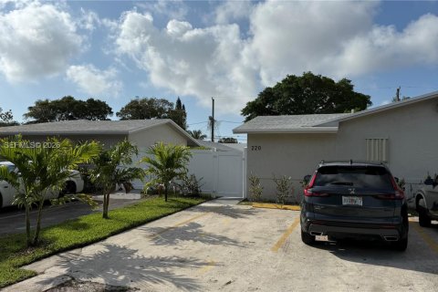Immobilier commercial à vendre à Pompano Beach, Floride: 264.49 m2 № 2079793 - photo 5