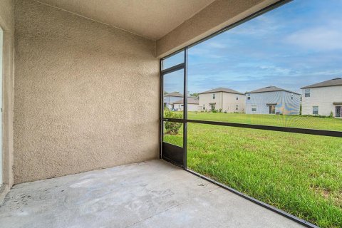 House in Zephyrhills, Florida 4 bedrooms, 192.59 sq.m. № 2419348 - photo 12
