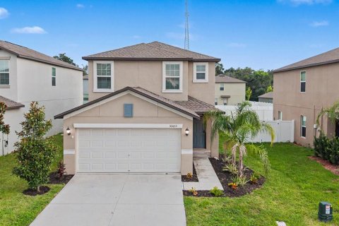 House in Zephyrhills, Florida 4 bedrooms, 192.59 sq.m. № 2419348