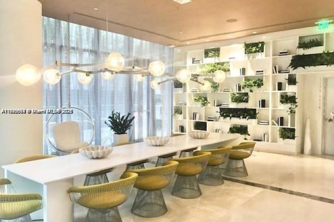 Купить кондоминиум в Майами, Флорида 1 спальня, 68.56м2, № 2014275 - фото 25