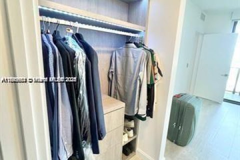 Купить кондоминиум в Майами, Флорида 1 спальня, 68.56м2, № 2014275 - фото 13