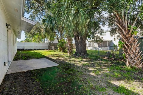Villa ou maison à vendre à Tampa, Floride: 4 chambres, 163.04 m2 № 2429447 - photo 24
