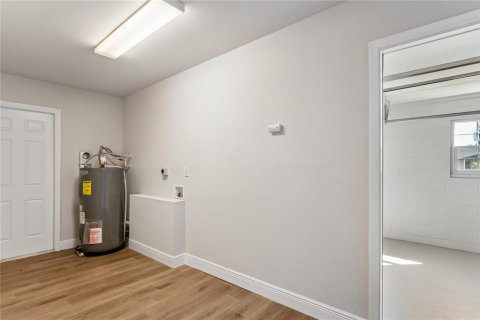Villa ou maison à vendre à Tampa, Floride: 4 chambres, 163.04 m2 № 2429447 - photo 23