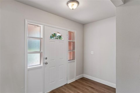 Villa ou maison à vendre à Tampa, Floride: 4 chambres, 163.04 m2 № 2429447 - photo 3