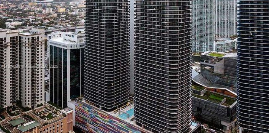 Кондоминиум с 1 спальней в Майами, Флорида № 2013332