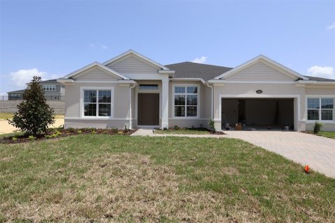 Villa ou maison à Apopka, Floride 4 chambres, 280.75 m2 № 2237194