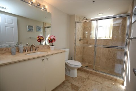 Купить кондоминиум в Майами, Флорида 2 спальни, 115.38м2, № 2155068 - фото 4