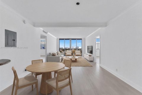 Copropriété à louer à Miami Beach, Floride: 2 chambres, 120.68 m2 № 1999038 - photo 10