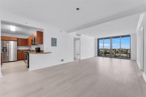 Copropriété à louer à Miami Beach, Floride: 2 chambres, 120.68 m2 № 1999038 - photo 6