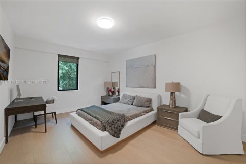 Townhouse in Palmetto Bay, Florida 4 bedrooms, 266.26 sq.m. № 1814204 - photo 30