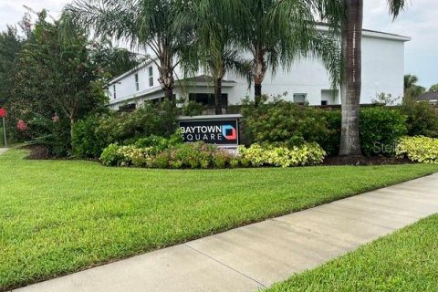 Townhouse in Sarasota, Florida 3 bedrooms, 145.67 sq.m. № 2266775 - photo 2