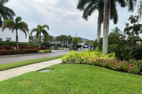 Townhouse in Sarasota, Florida 3 bedrooms, 145.67 sq.m. № 2266775 - photo 3