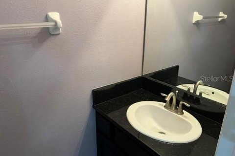Townhouse in Sarasota, Florida 3 bedrooms, 145.67 sq.m. № 2266775 - photo 11