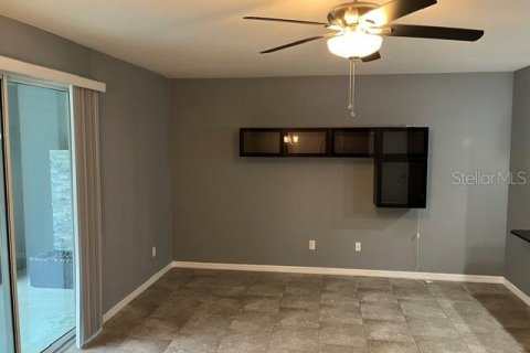 Townhouse in Sarasota, Florida 3 bedrooms, 145.67 sq.m. № 2266775 - photo 9