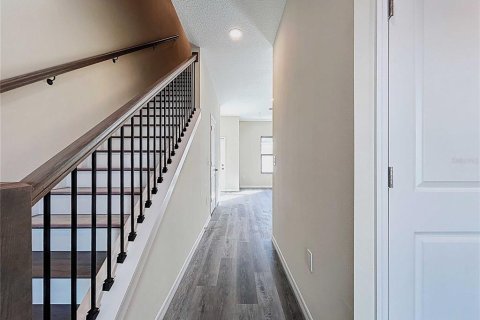 Touwnhouse à vendre à Tampa, Floride: 3 chambres, 161.37 m2 № 2219546 - photo 18