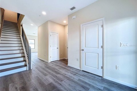 Touwnhouse à vendre à Tampa, Floride: 3 chambres, 161.37 m2 № 2219546 - photo 17
