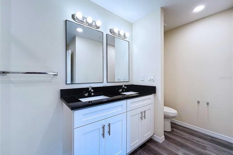 Touwnhouse à vendre à Tampa, Floride: 3 chambres, 161.37 m2 № 2219546 - photo 25