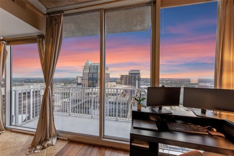 Condo in Orlando, Florida, 1 bedroom  № 1374727 - photo 13