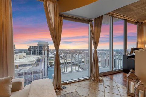 Condo in Orlando, Florida, 1 bedroom  № 1374727 - photo 12