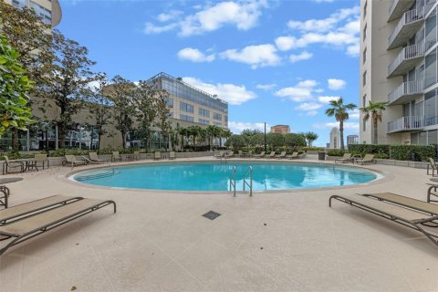 Condo in Orlando, Florida, 1 bedroom  № 1374727 - photo 28