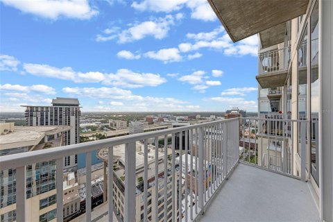 Condo in Orlando, Florida, 1 bedroom  № 1374727 - photo 16