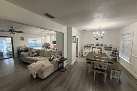 Casa en venta en Lake Wales, Florida, 4 dormitorios, 158.03 m2 № 2150113 - foto 9