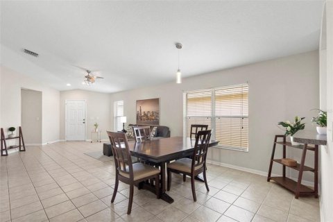 Villa ou maison à vendre à Land O' Lakes, Floride: 4 chambres, 134.34 m2 № 2221345 - photo 8