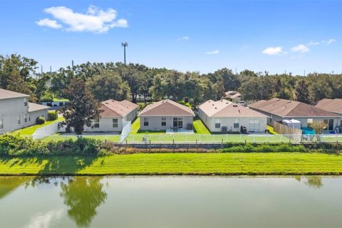 Villa ou maison à vendre à Land O' Lakes, Floride: 4 chambres, 134.34 m2 № 2221345 - photo 5
